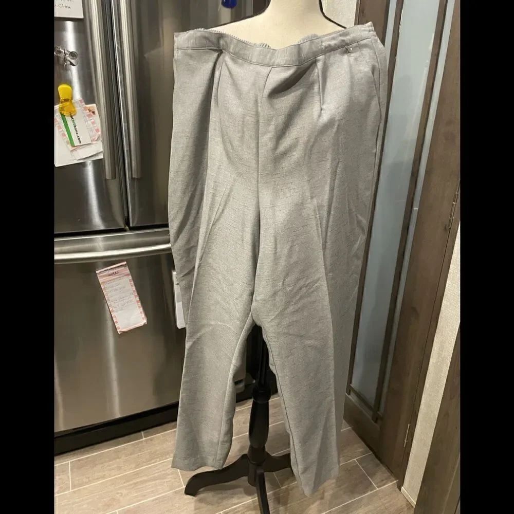 NWT Alfoed Dunner Dress Pants
